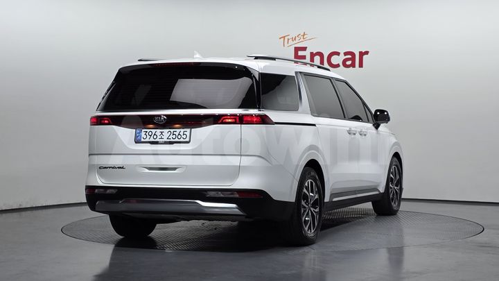 Kia Carnival 2021 — 2