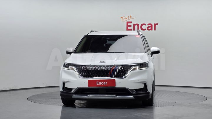 Kia Carnival 2021 — 3