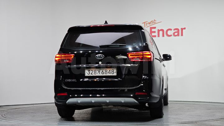 Kia Carnival 2019 — 4