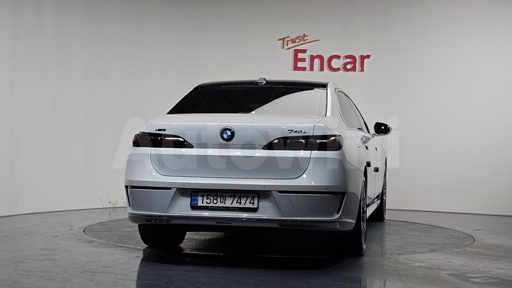BMW 7 Series 2023 — 4