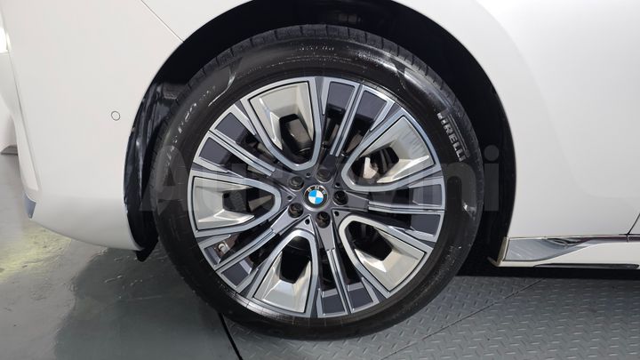 BMW 7 Series 2023 — 5