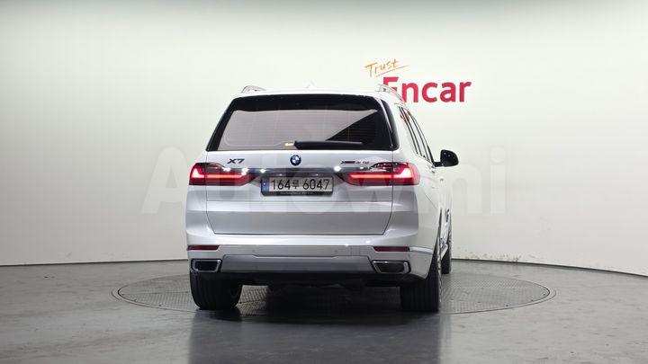 BMW X7 2022 — 4