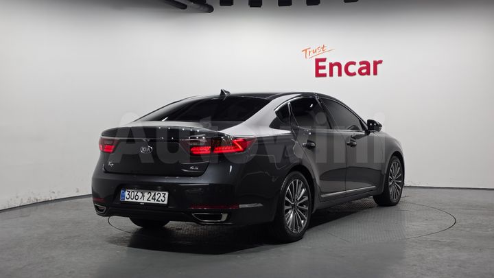 Kia K7 2017 — 2