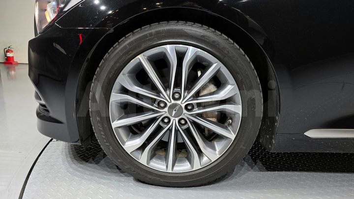 Hyundai Genesis 2016 — 5