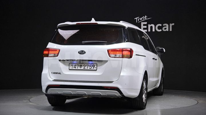 Kia Carnival 2017 — 4