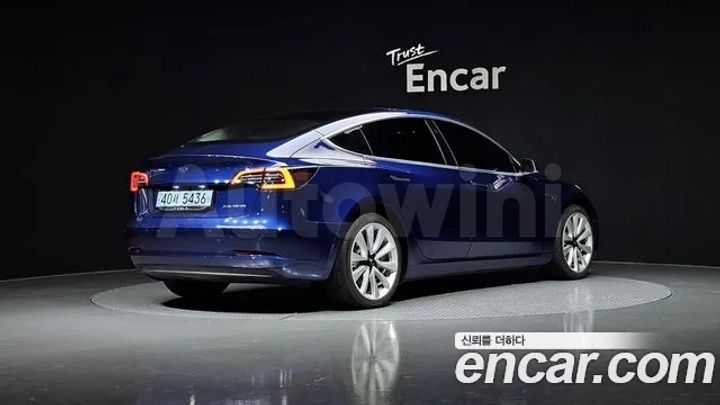 Tesla Model 3 2020 — 3
