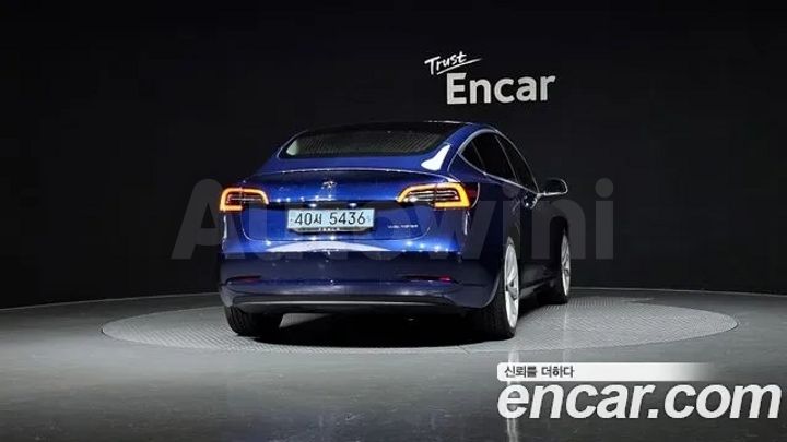 Tesla Model 3 2020 — 5