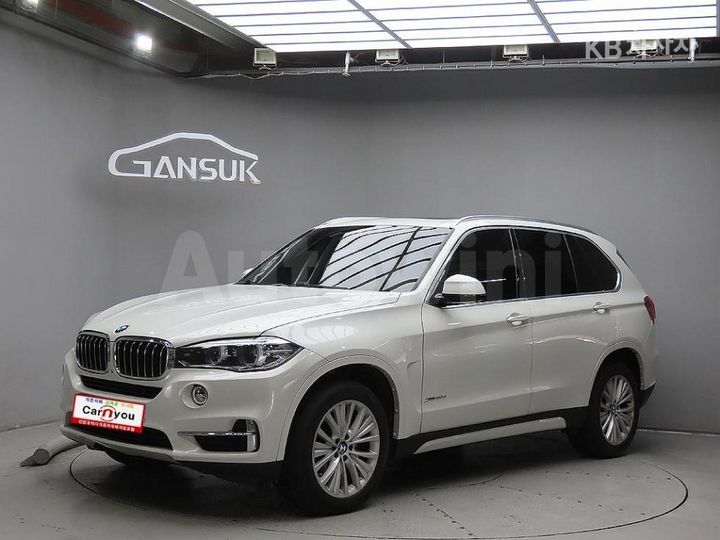 BMW X5 2017 — 2