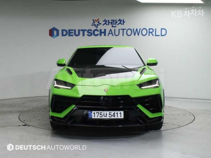 Lamborghini Urus 2024 — 3