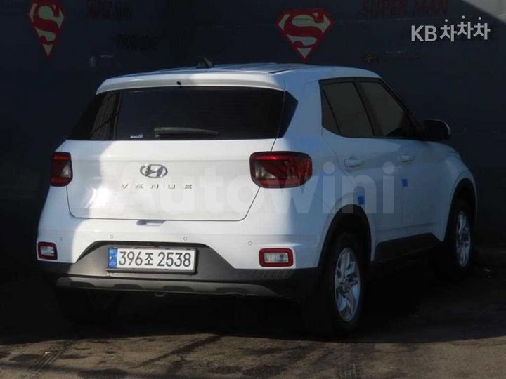 Hyundai Venue 2022 — 3