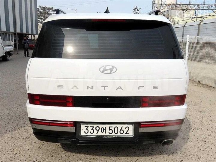 Hyundai SantaFe 2025 — 4