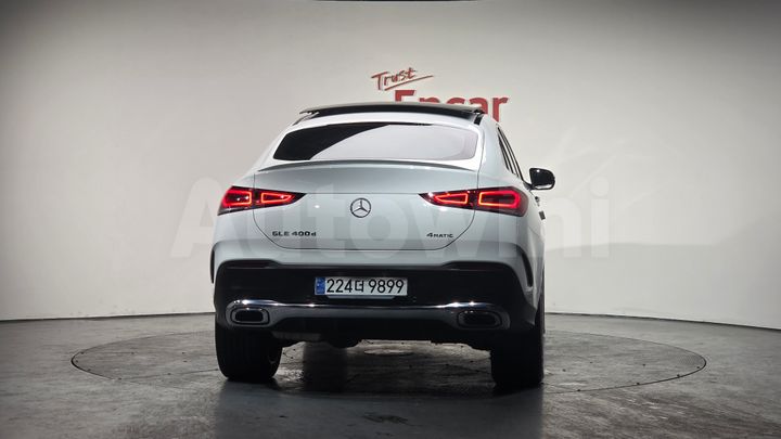 Mercedes Benz GLE Class 2023 — 4