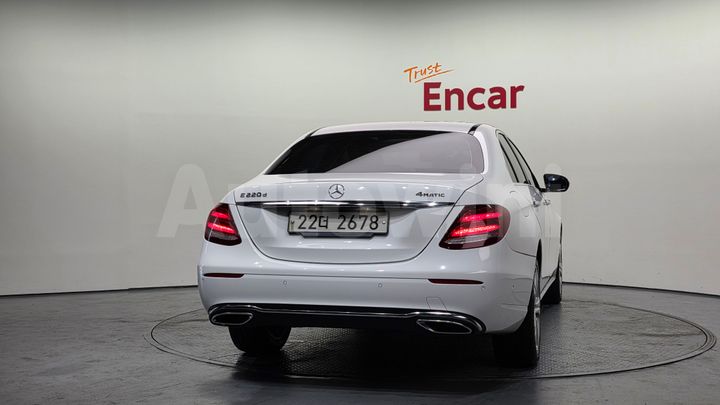 Mercedes Benz E Class 2017 — 4