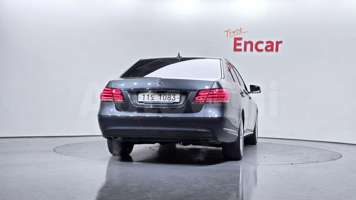 Mercedes-Benz E Class 2016 — 4