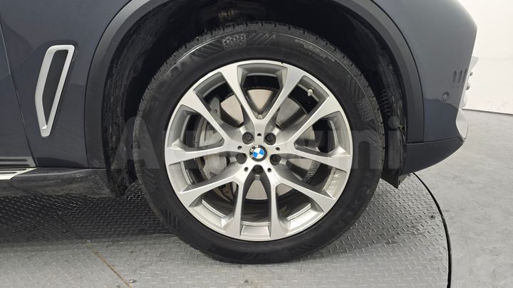 BMW X5 2021 — 5