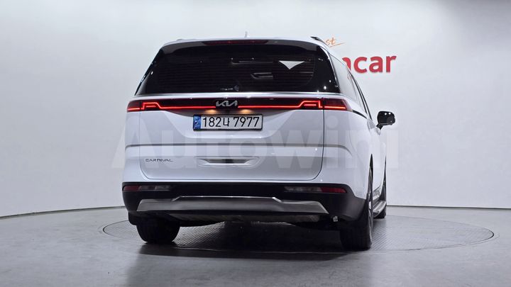 Kia Carnival 2022 — 4