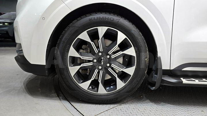 Kia Carnival 2022 — 5