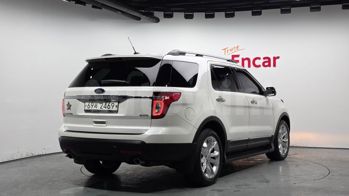 Ford Explorer 2014 — 2