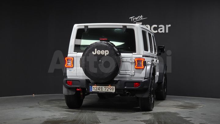 Jeep Wrangler 2020 — 4