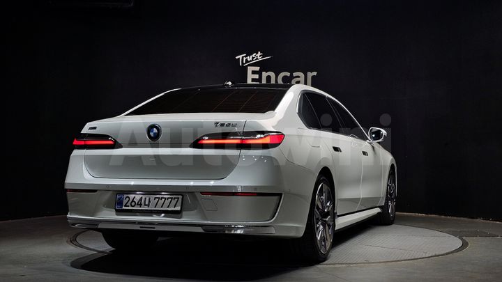 BMW 7 Series 2023 — 2