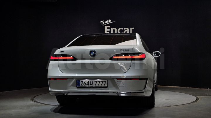 BMW 7 Series 2023 — 4