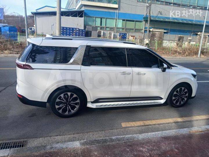 Kia Carnival 2022 — 5