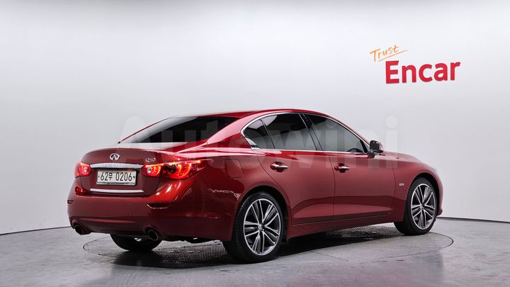 Infiniti Q 2015 — 2