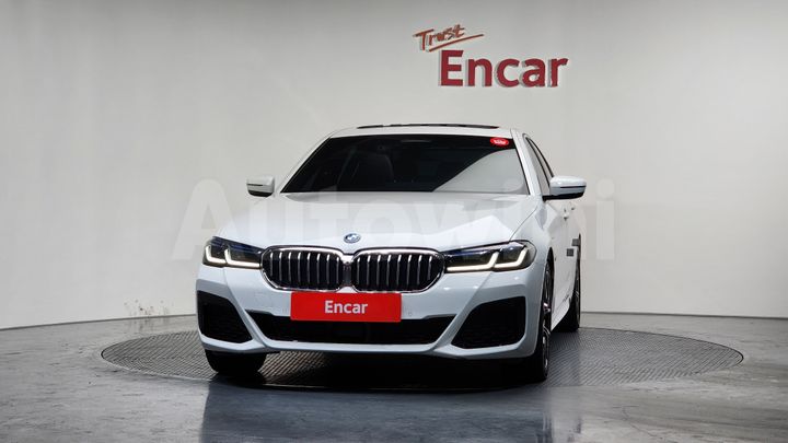 BMW 5 Series 2022 — 3