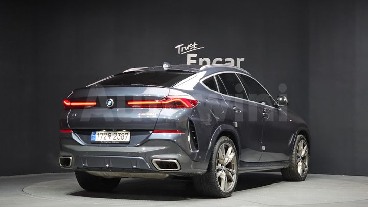 BMW X6 2022 — 2