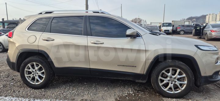 Jeep Cherokee 2015 — 3