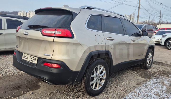 Jeep Cherokee 2015 — 4
