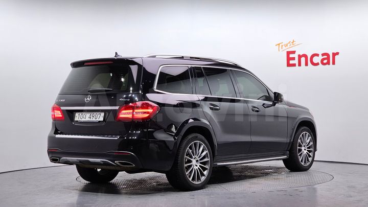 Mercedes Benz GLS Class 2017 — 2