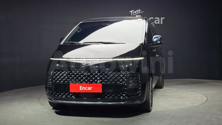 Hyundai Staria 2023 — 3
