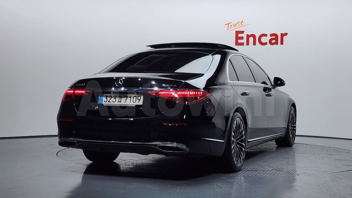 Mercedes Benz S Class 2022 — 2