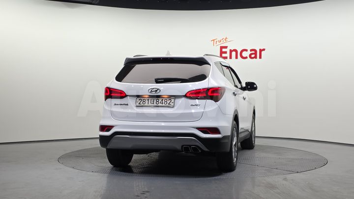 Hyundai SantaFe 2017 — 4