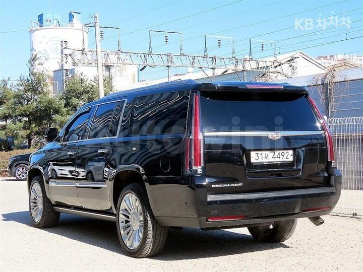 Cadillac Escalade 2019 — 2
