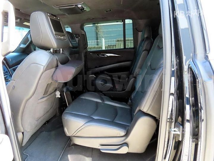 Cadillac Escalade 2019 — 5