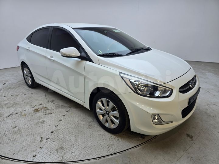 Hyundai Accent 2016 — 3