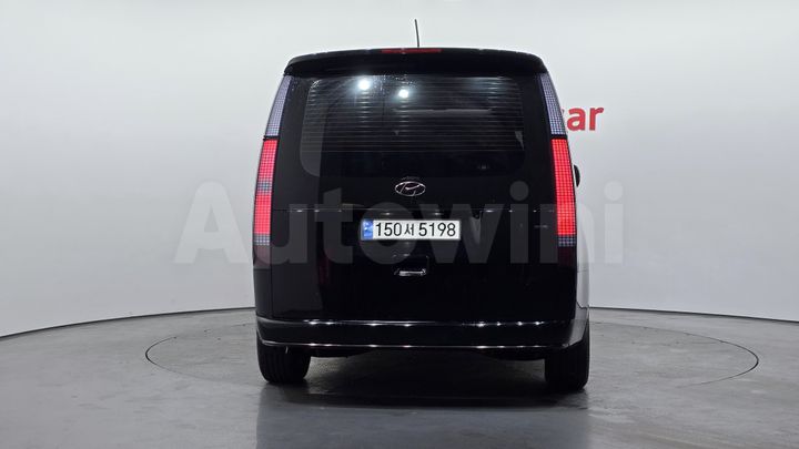Hyundai Staria 2022 — 4