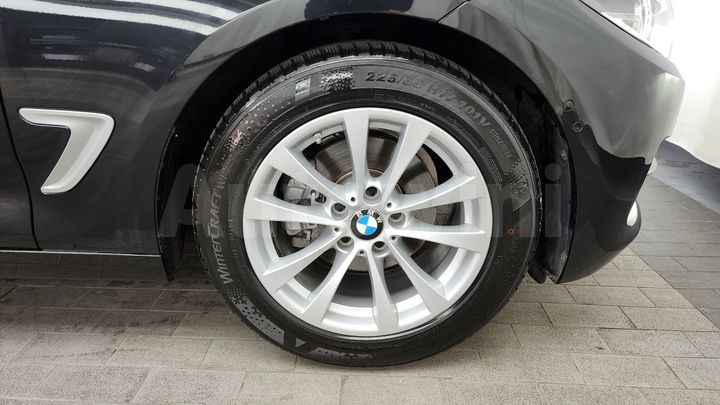 BMW 3 Series 2020 — 5