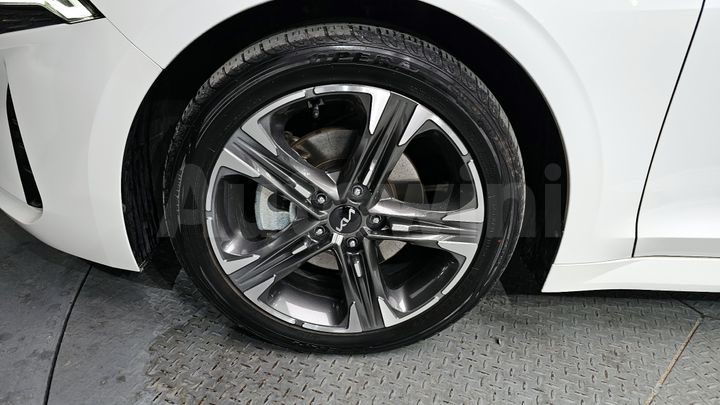 Kia K5 2020 — 5