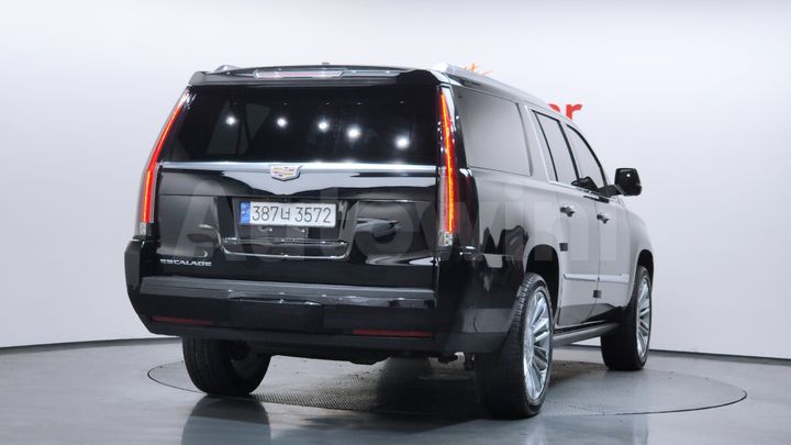Cadillac Escalade 2019 — 2