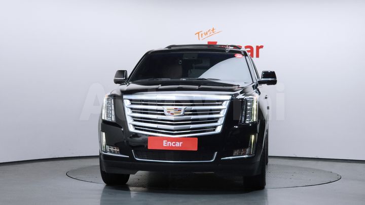 Cadillac Escalade 2019 — 3