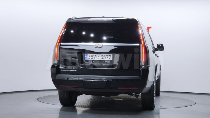 Cadillac Escalade 2019 — 4