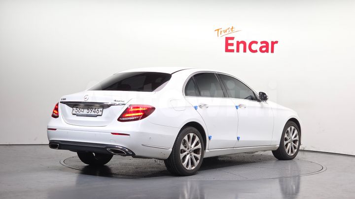 Mercedes Benz E Class 2019 — 2