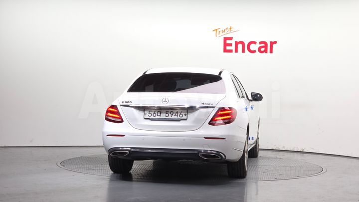 Mercedes Benz E Class 2019 — 4