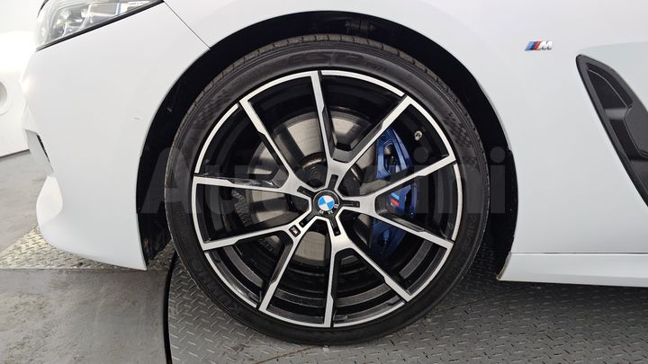 BMW 8 Series 2021 — 5
