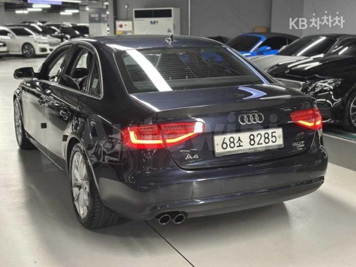 Audi A4 2013 — 4