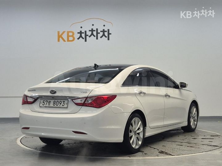 Hyundai Sonata 2011 — 3