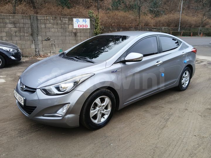 Hyundai Avante 2014 — 3